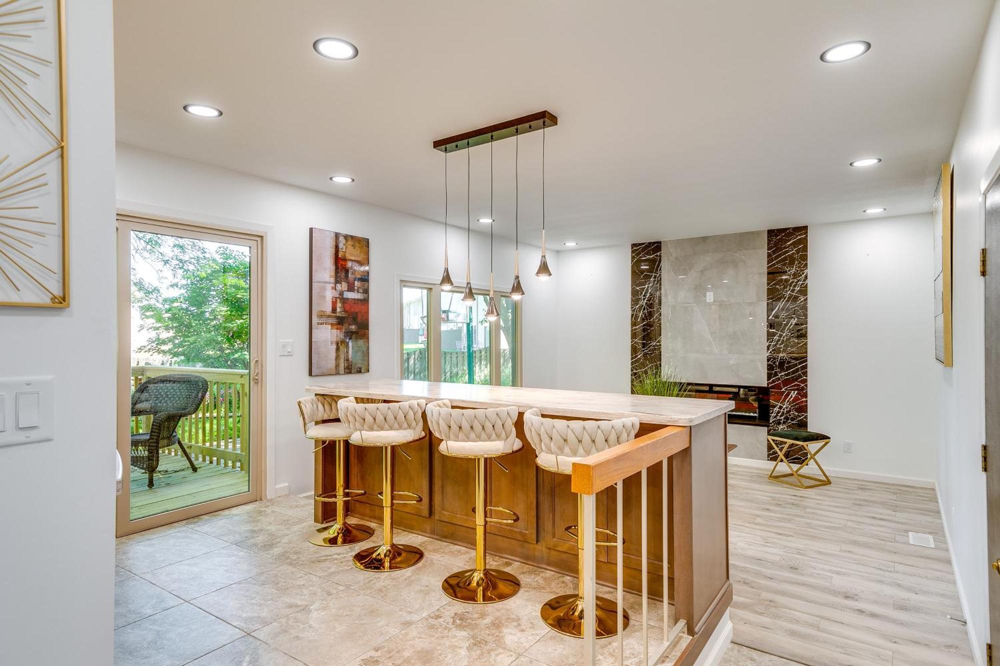 Bright And Modern Lincoln Home 1 Mi To Holmes Lake! Luaran gambar