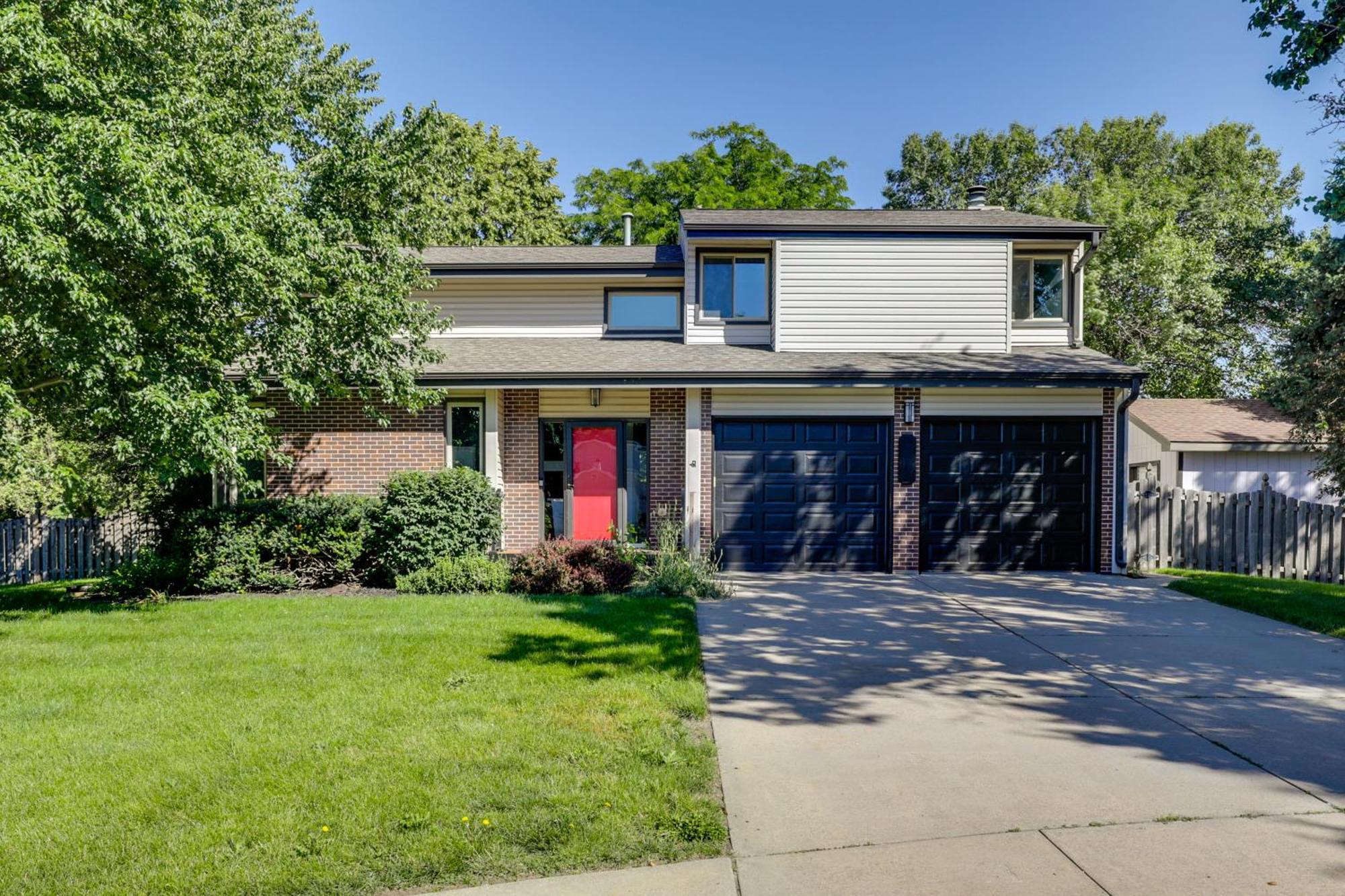 Bright And Modern Lincoln Home 1 Mi To Holmes Lake! Luaran gambar